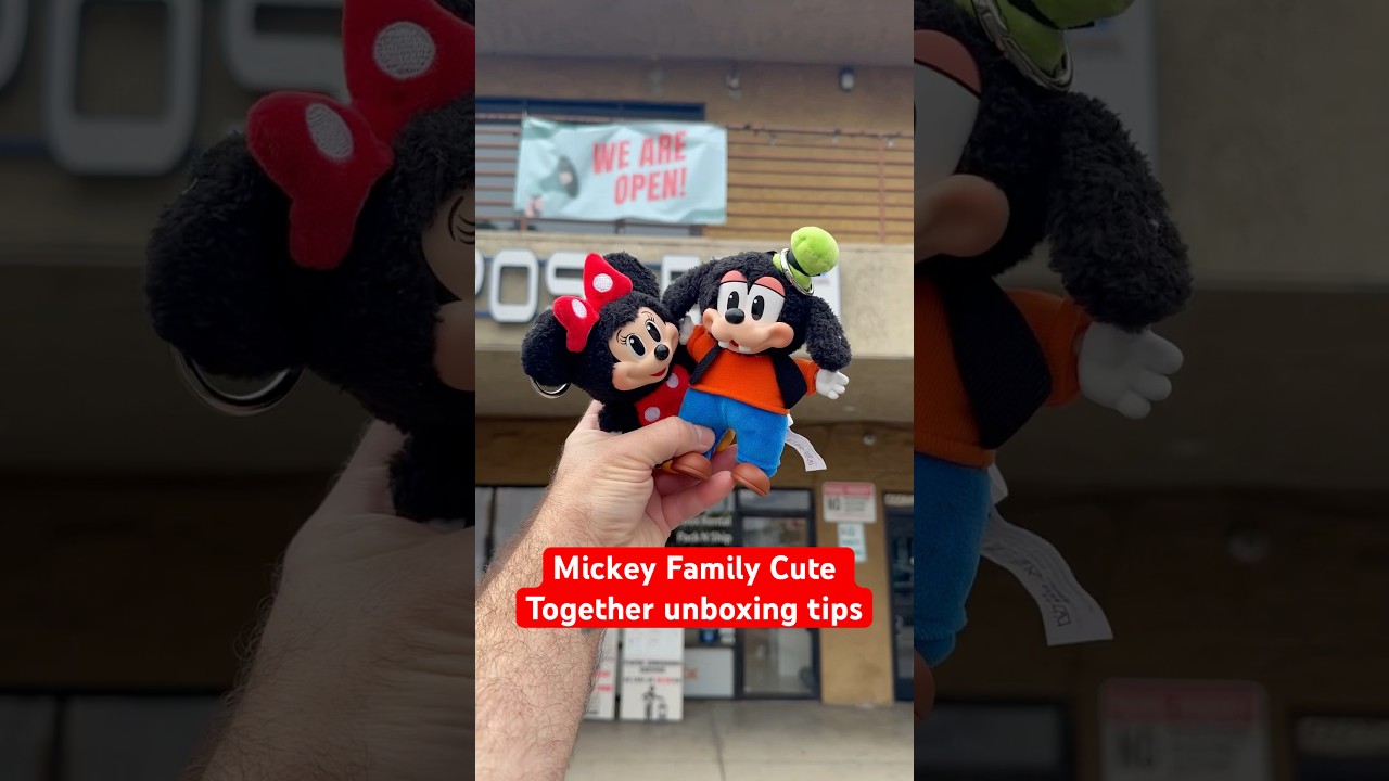 Disney x Pop Mart Mickey Family Cute Together box shake tips #popmart #blindbox #unboxing #plush