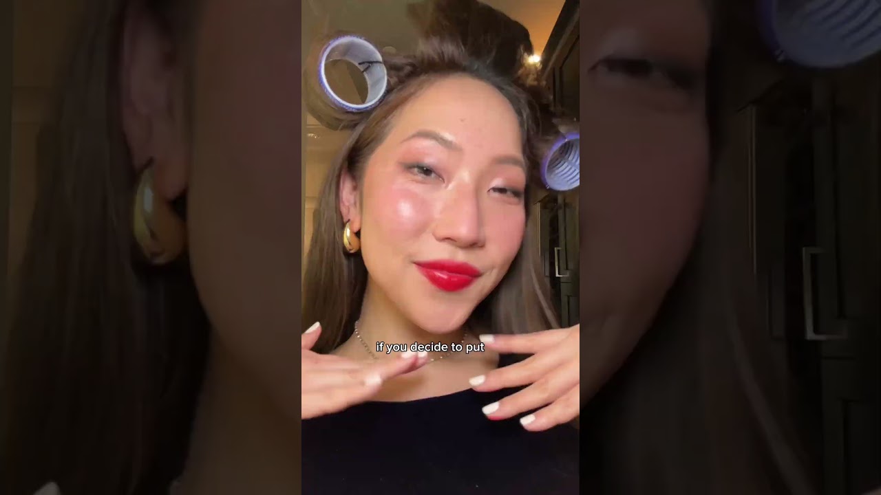 How to prevent lipstick getting on your teeth 😘