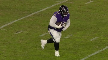 Big-man INT! 355-lb Michael Pierce sends Ravens