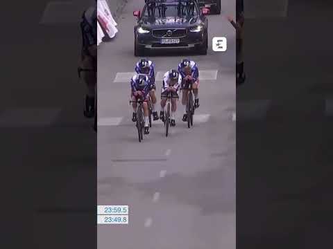 👏​ Première course et première victoire pour Remco avec sa nouvelle équipe #cyclisme #redbull