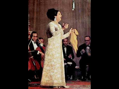 هذه ام كلثوم سهر الشوق في العيون الجميلة من هذه ليلتي قمة الطرب