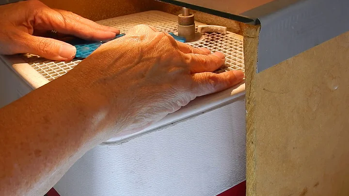 8 Grinding glass