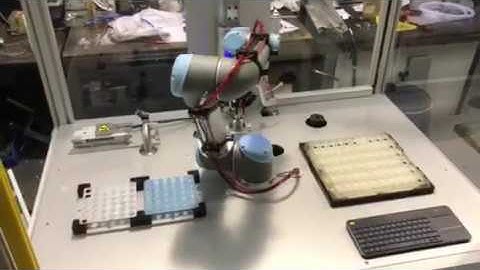 UR 5 & Robotiq vacum grippers