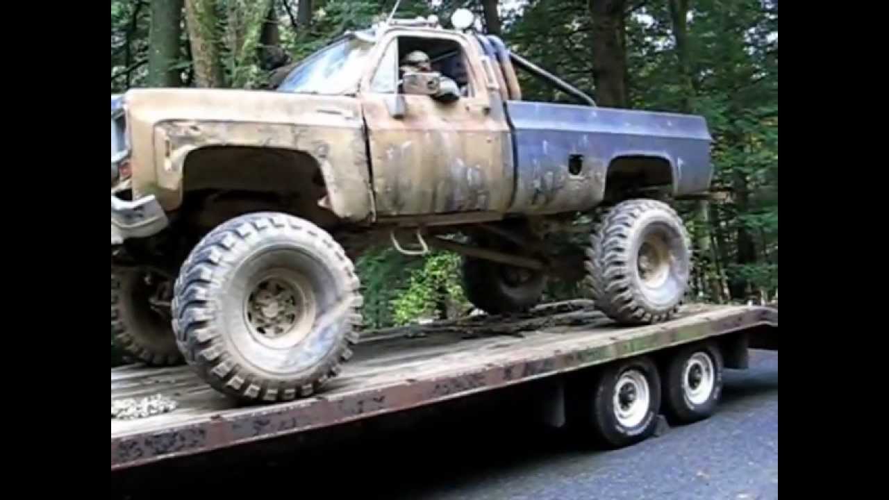 longer  clips/SWEET MUD TRUCK UNLOADING FROM TRAILER AND RIP'S THRU THE BOG/ JEFFREYS 2012