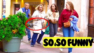 BUSHMAN PRANK, SHE WAS NOT EXPECTING BUSH.