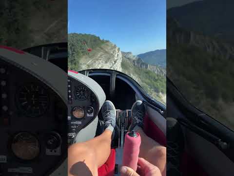 Тень над пропастью #планер #glider #пропасть
