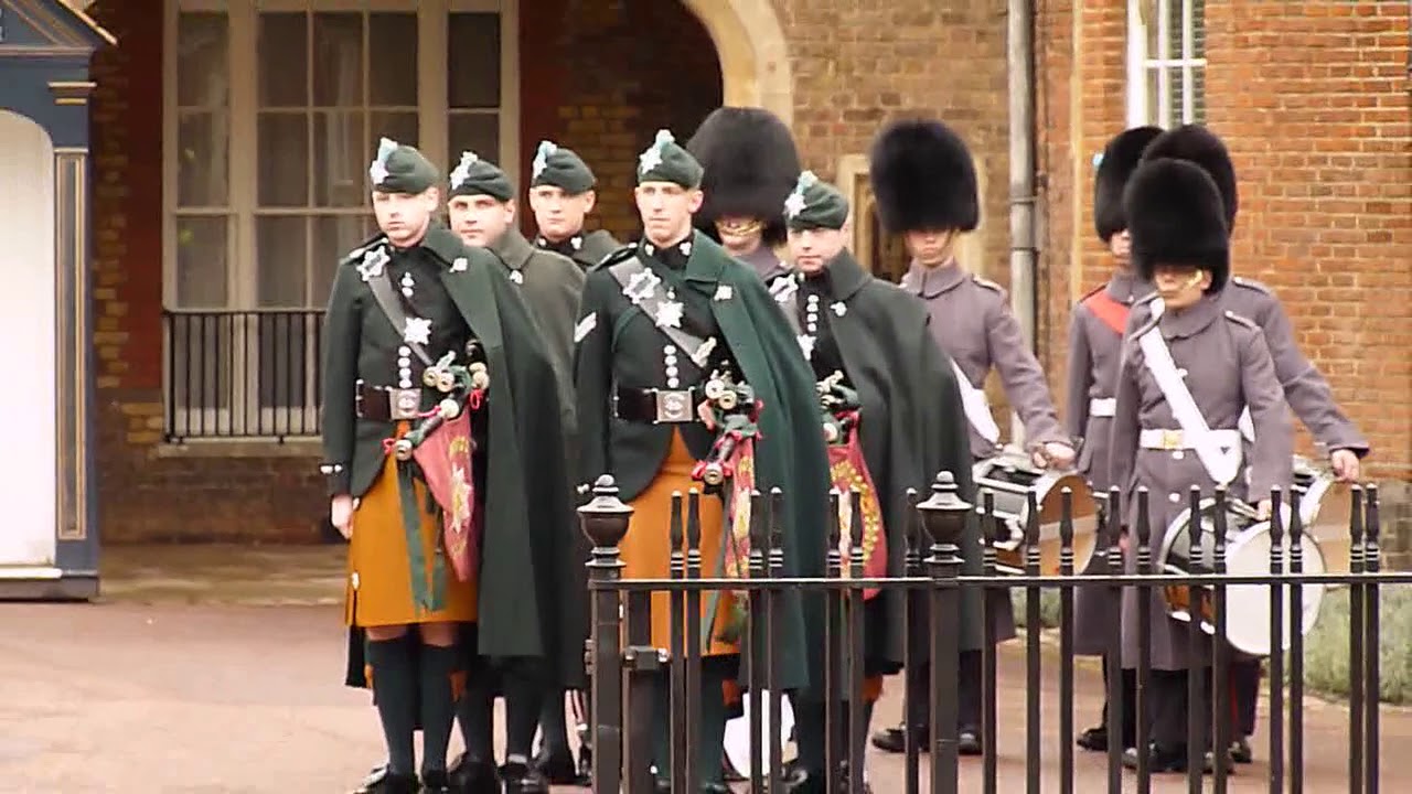 1st Bn Irish Guards Corps of Drums & Pipes YouTube