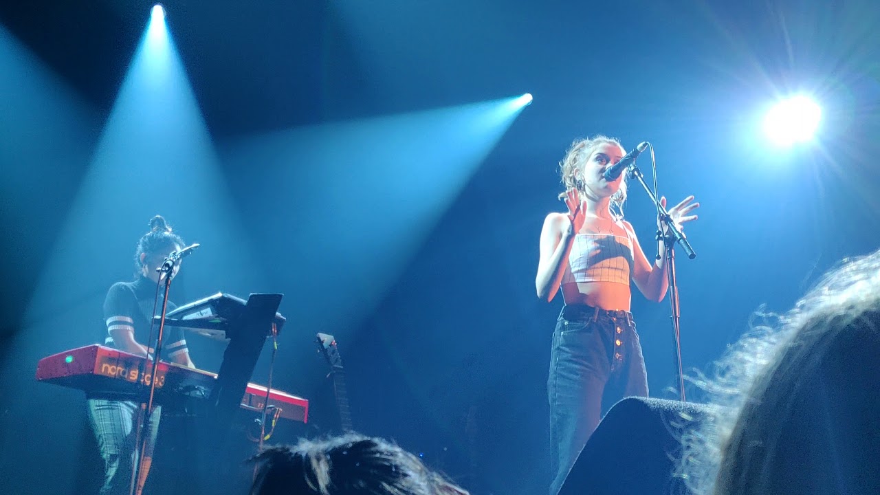 Maisie Peters - In My Head // Live at Melkweg Amsterdam 2nd of December 2018