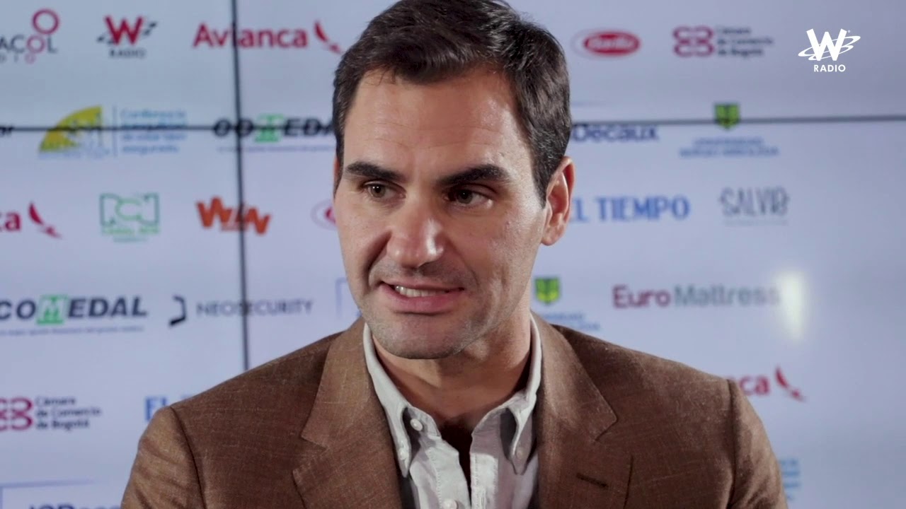 Entrevista W con Roger Federer - YouTube