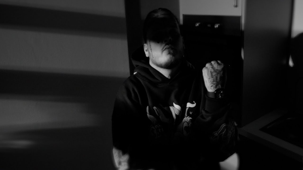 Sierra Kidd - Musik in meinen Ohren (Offizielles Musikvideo)