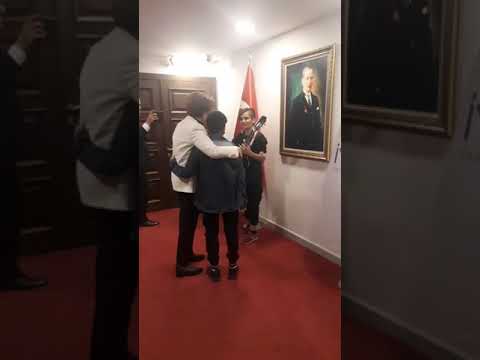 MERAL AKŞENER NAZİLLİNİN GÜZEL SESLİ ÇOCUKLARINI ANKARADA AĞIRLADI