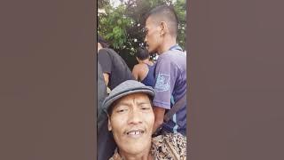 Lagi ngawaler bersama anak muda bahkan ket pun ikut ngawal