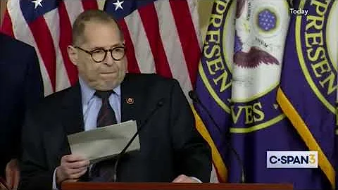 Jerrold Nadler shits himself live