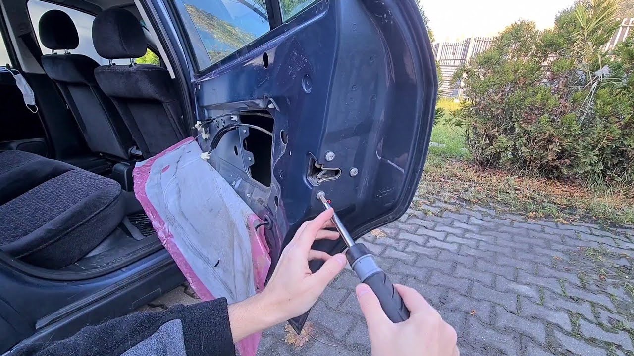 WYMIANA ZAMKA TYLNEGO OPEL ASTRA G - REPLACEMENT OF THE OPEL REAR LOCK VAUXHALL ASTRA G II