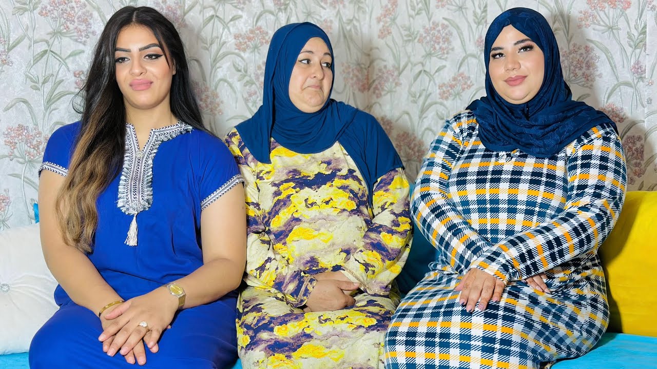 فيلم قصير: تبعات صحابات 😱 و فلوس ومظاهر 💸حتى خرجات على دارها و دخلات راجلها⛓️بسباب💰 (الزوجة الطماعة)