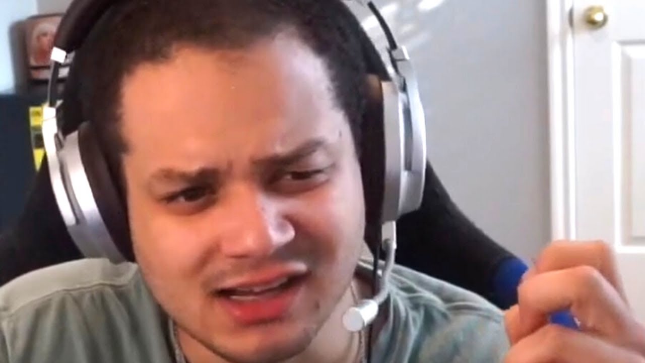 erobb getting ROASTED by his viewers for 10 minutes straight...