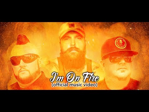 Moonshine Bandits Ft. Adam Calhoun - I'M On Fire