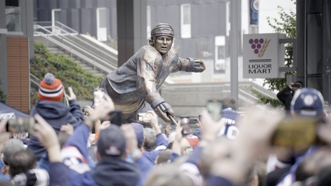 Dale Hawerchuk Statue reveal