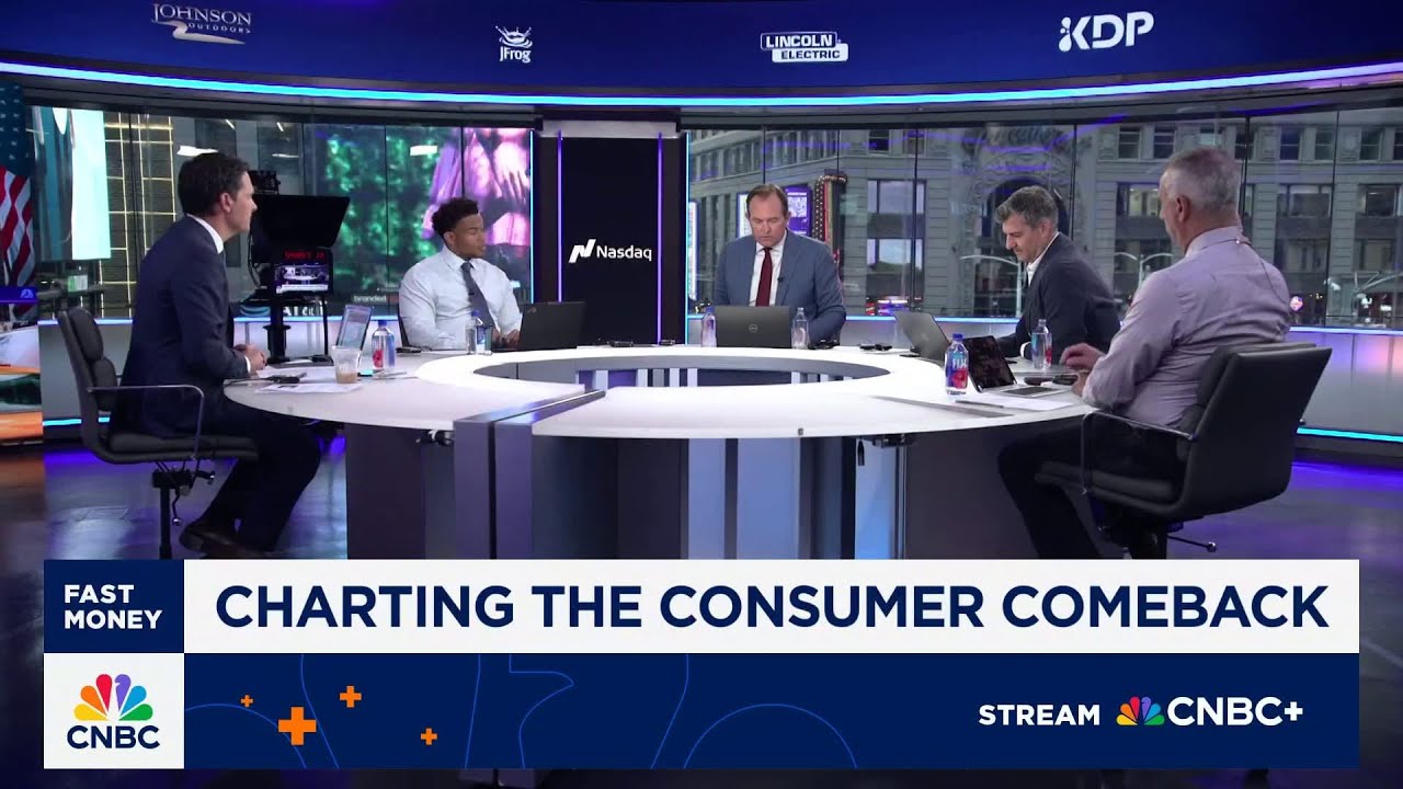 Strategas' Chris Verrone says consumer discretionary could be at start of a bull run