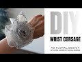 Minimal & Chic Corsage Idea