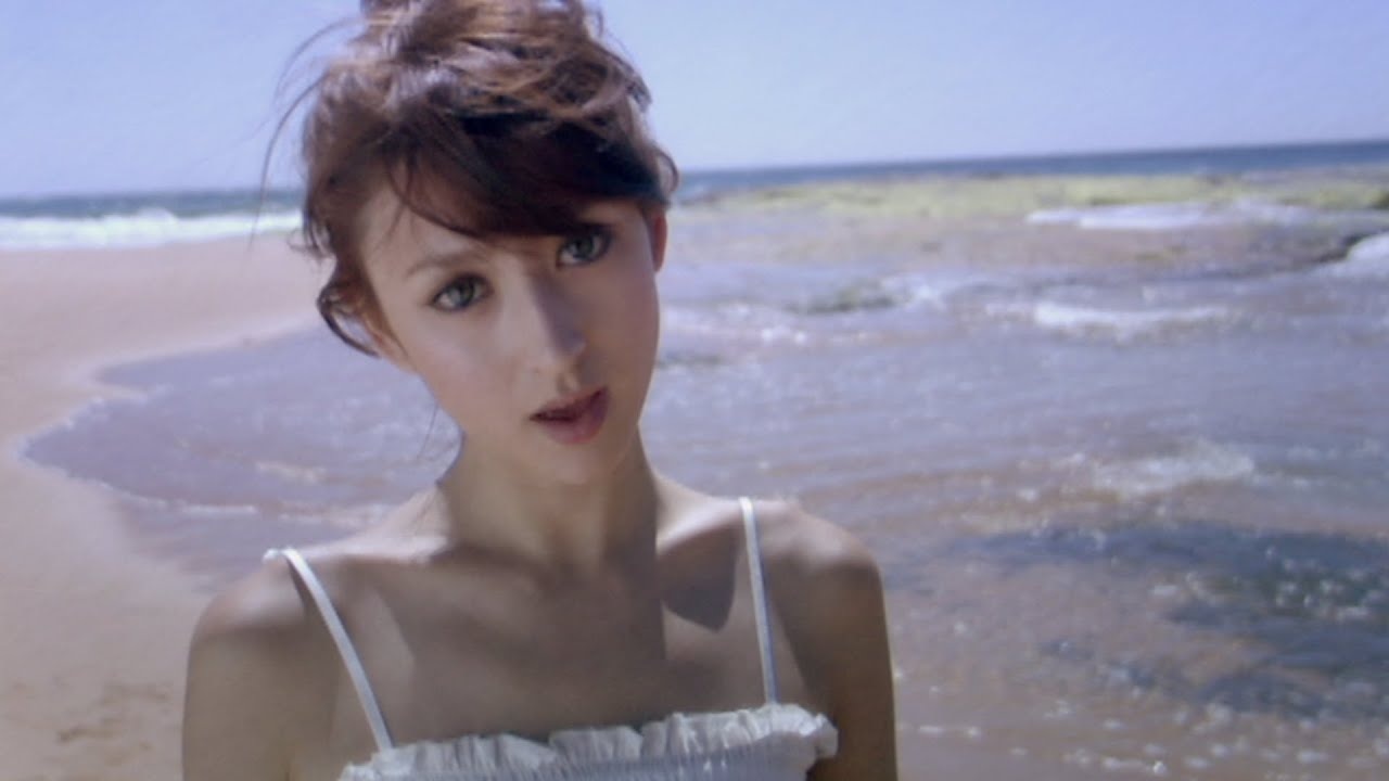 リア･ディゾン / 「Softly」 Music Video