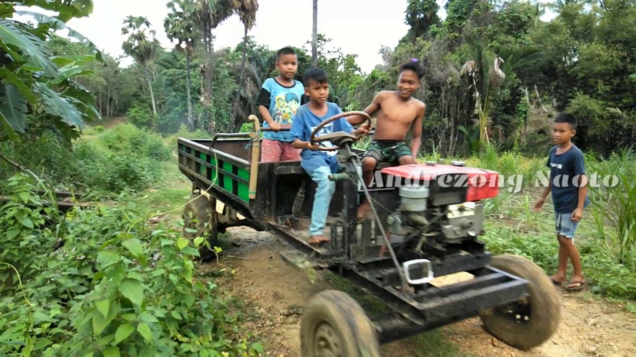 Selain ketangguhannya mengemudi, bocah ini juga mampu memikul beban 6× lipat dari berat badannya.