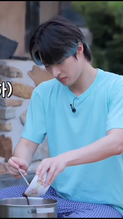 first time I saw Mingi cook, and the food ran out in an instant #mingi #ateezshorts #hongjoong #kpop
