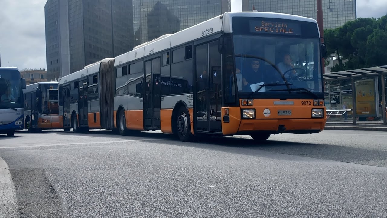 BMB M321U 9072 in arrivo e partenza a Brignole