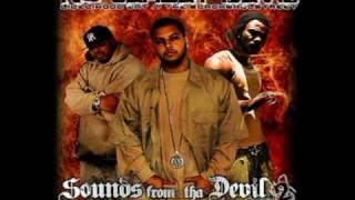 J-hood ft. The Game and. Riz - We On D-Block screenshot 1
