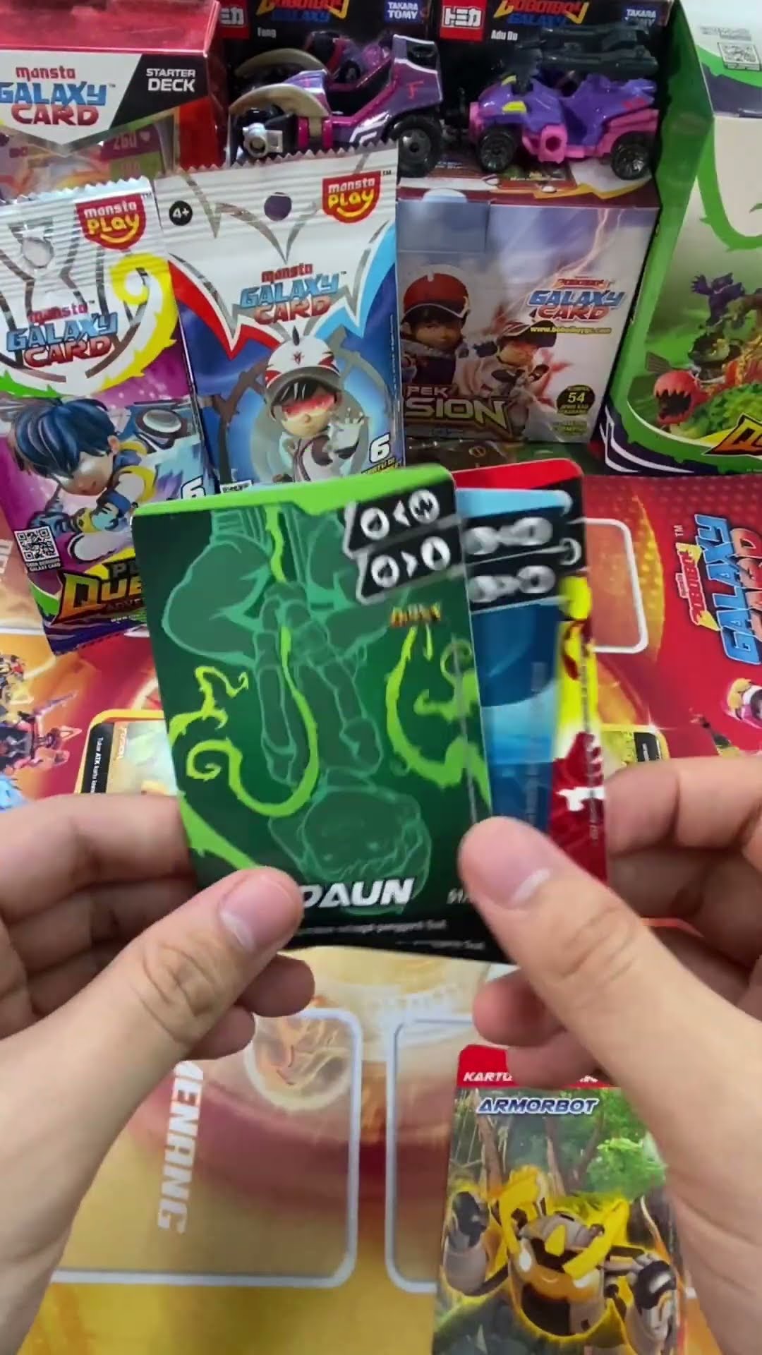 KARTU PENDUKUNG DI MONSTA GALAXY CARD