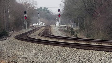NS 213 Intermodal and 118 Mixed Freight meet Taylors, SC