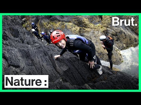 Vidéo: Qu'est-ce Que Le Coasteering? Tout Ce Que Vous Devez Savoir Avant D'essayer Le Coasteering