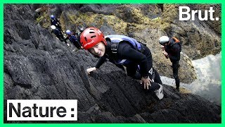 Le coasteering se développe en France