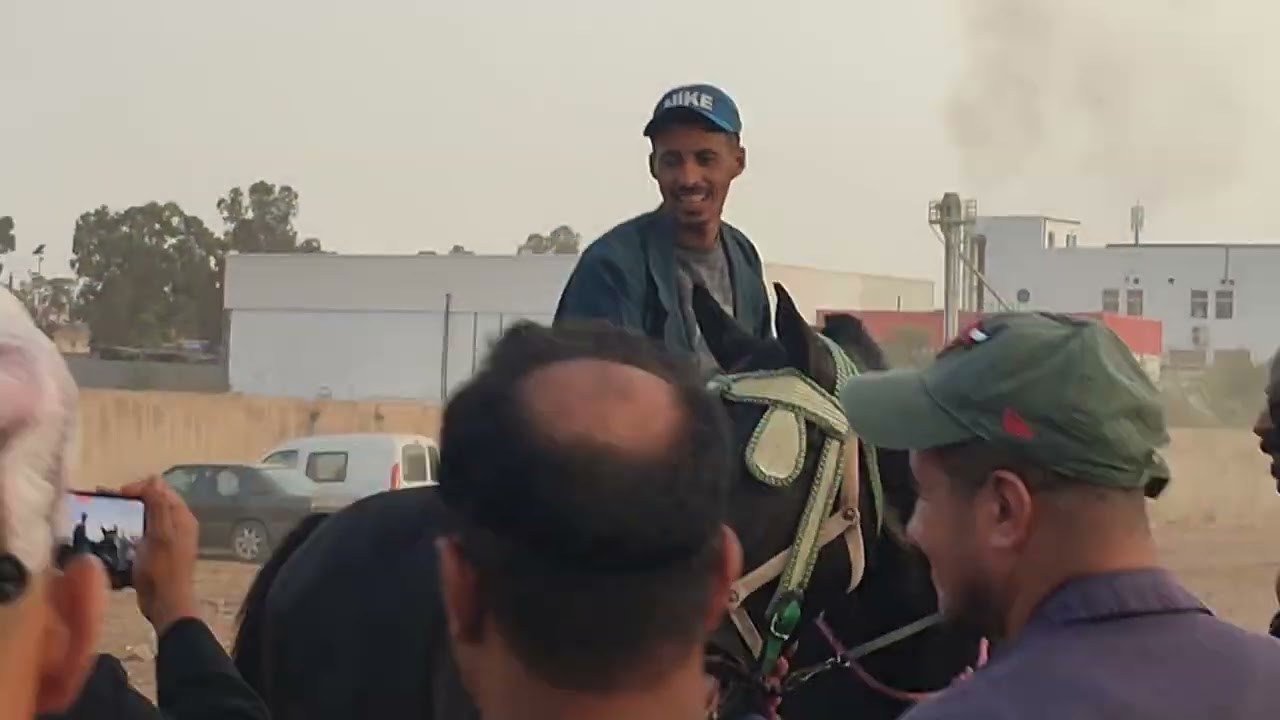 عود تبارك الرحمان زرݣ مليح لكن فالركوب صعيب  با دريس ملقبو ب جاكيشان