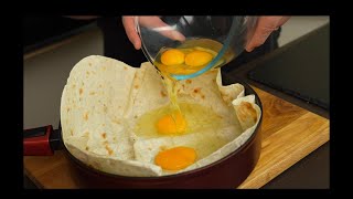 Mix four eggs on a flatbread and you'll be amazed by the result! Delicious