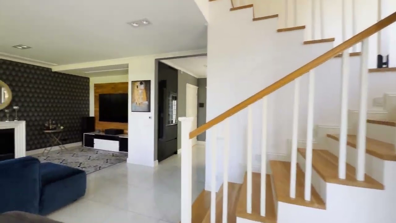 Stylish home by the forest | large plot | move-in ready - Дім - Продаж - Piaseczyński, Lesznowola / Magdalenka