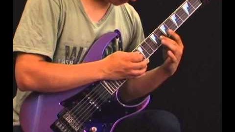 2 Hands Tapping Sequence Guitar Lick - Lead Guitar Lesson