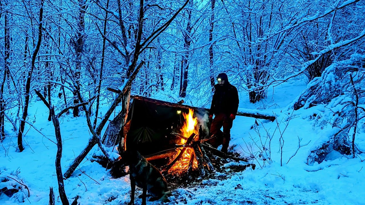 3 Days Solo Winter Camping Adventure in the Snowstorm, Bushcraft ...