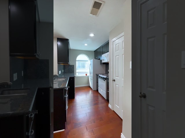 1405 Bailey St - 3BD 2BA Home For Sale in Vantioch Courts / Downtown, Houston 77019 #realestate