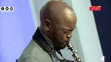 BONGANE_SAX live performance "Nkosi Sihlangene Sax Rendition"