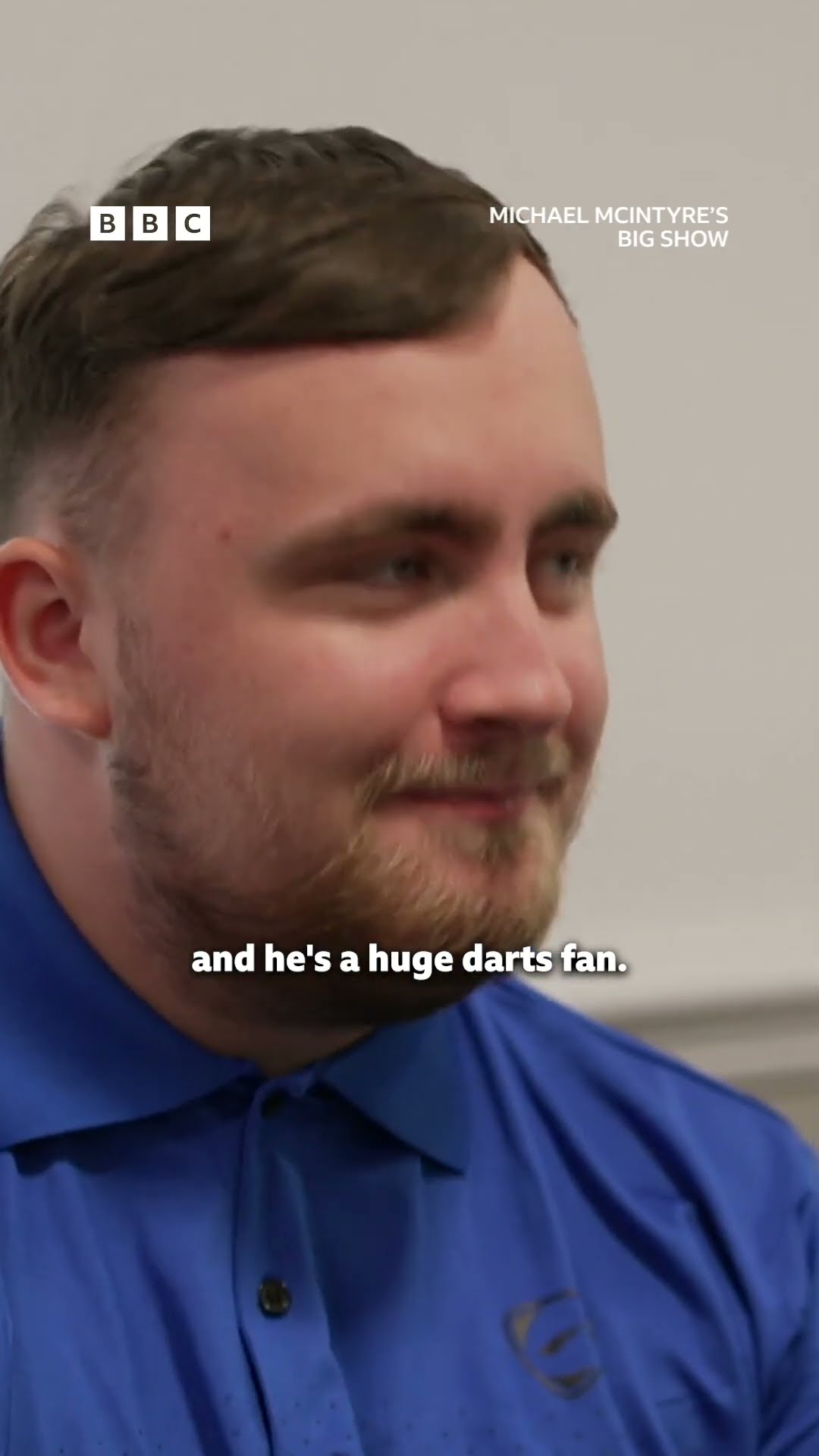 Michael McIntyre pays Luke Littler a visit