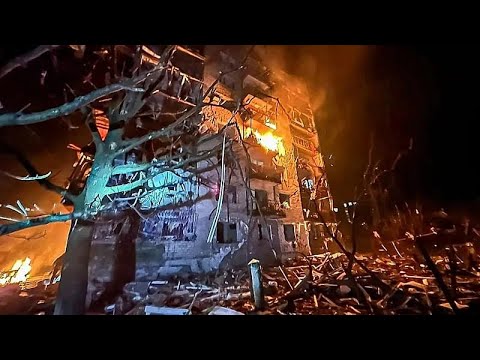 Video Guerra in Ucraina, Mosca intensifica gli attacchi: tre morti nella regione di Kharkiv