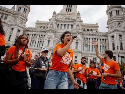 Tertulia de La Trinchera. Sánchez, pendiente de la movilización de la calle para convocar elecciones
