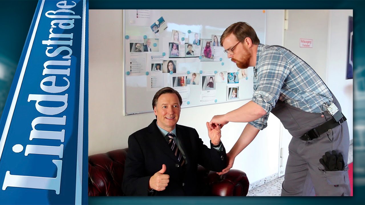 Zum Jubiläum: Uli Huber weckt Robert Engel