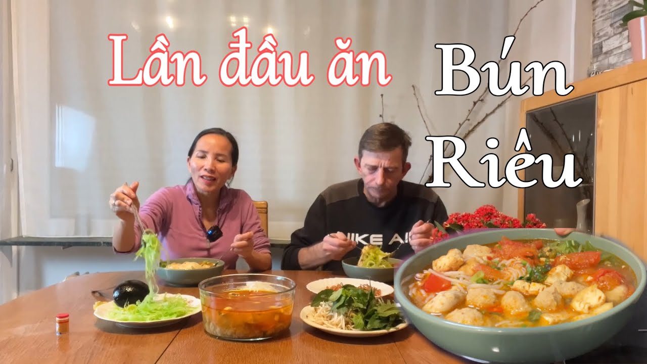 Lần đầu ăn bún riêu, Phản ứng của Andi với món ăn Việt | Ẩm thực Việt Nam | Cuộc sống ở Đức