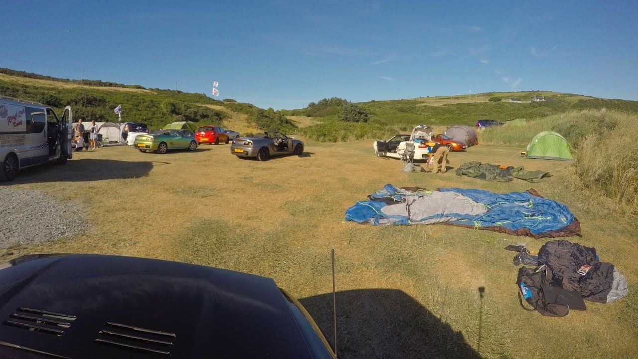 🏕️ Tent erection at Black Rock Sands Camping Park. - YouTube