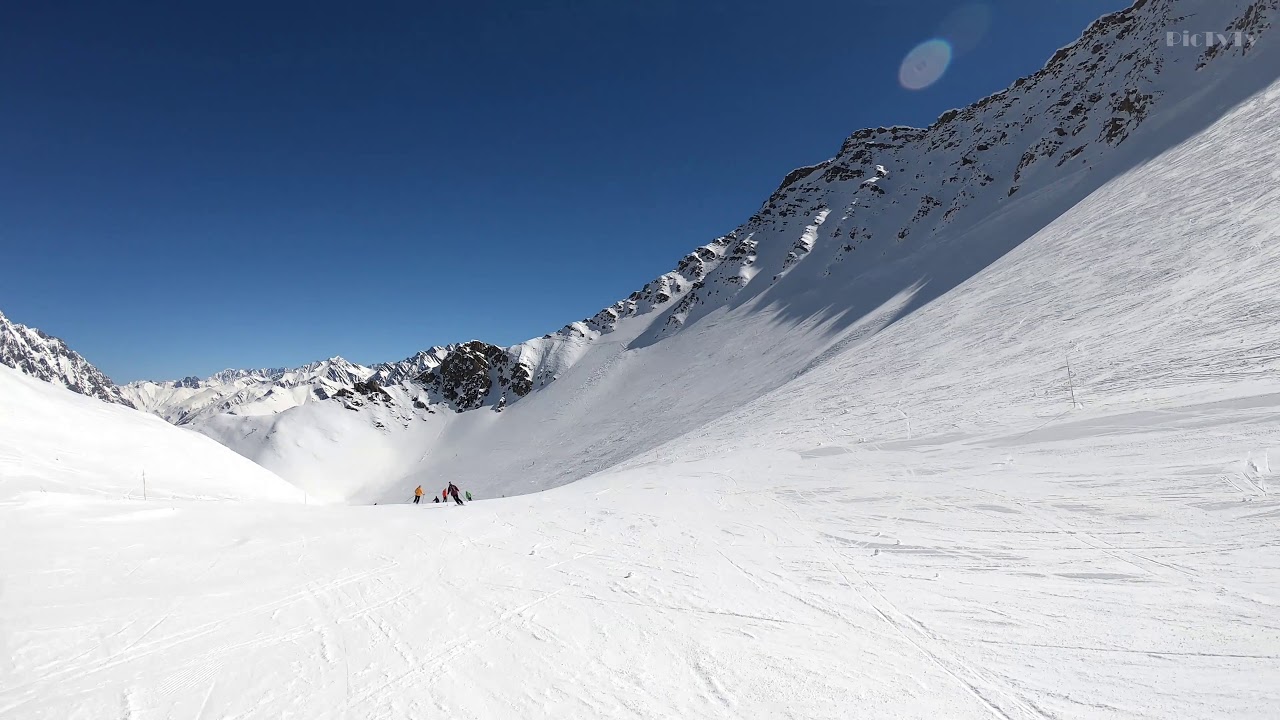 Skiing Italian Alps | Courmayeur to Zerotta, part 1 | Ski Mont Blanc 4K
