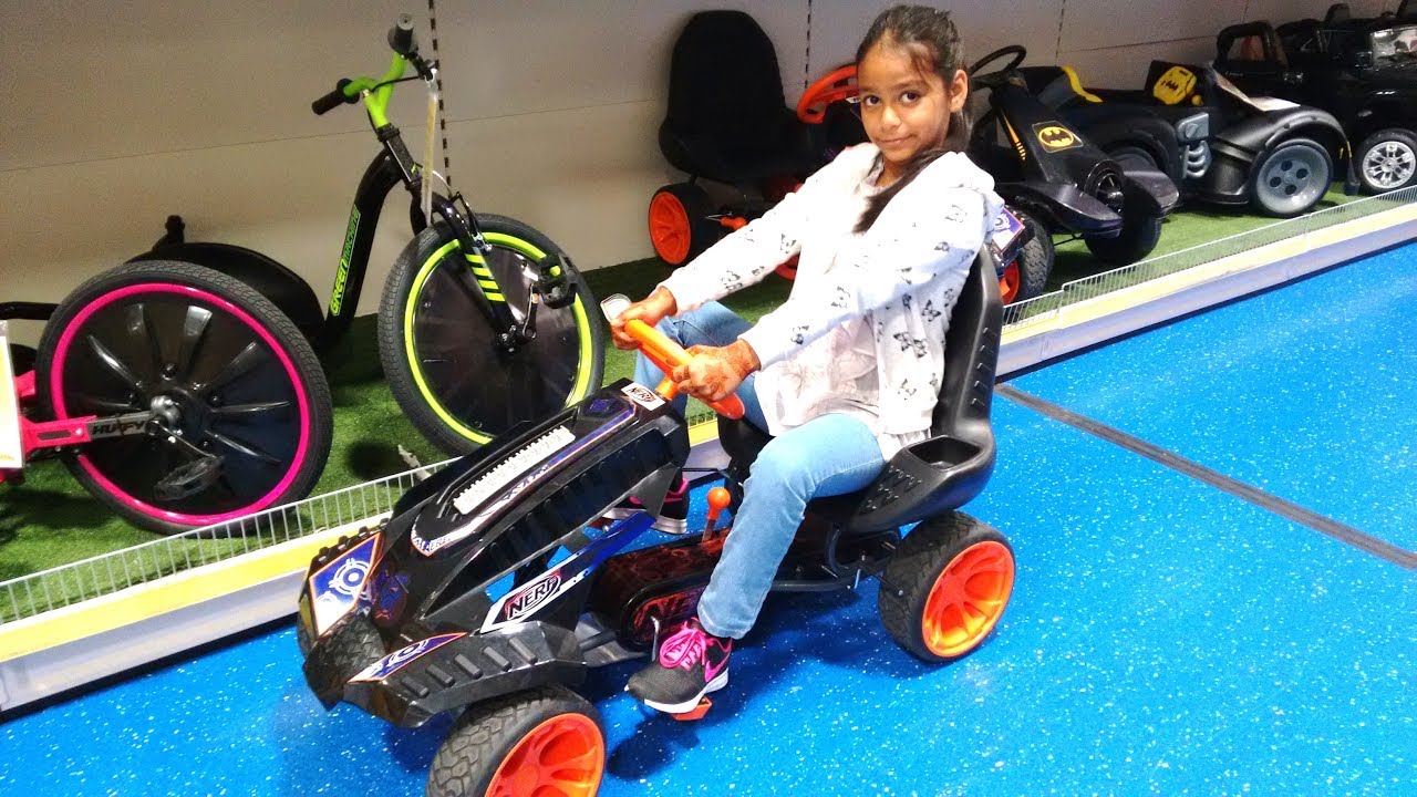 smythson bags Little Girls at Smyths Biggest Toy Party !! Ride On Toys Shopping Candy Power Wheels Fun