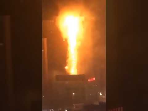 沈阳市住宅高楼大火 火势凶猛 伤亡不明