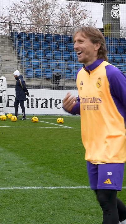 ™️ Classic Luka Modrić 🔟 #RealMadrid #Golazo